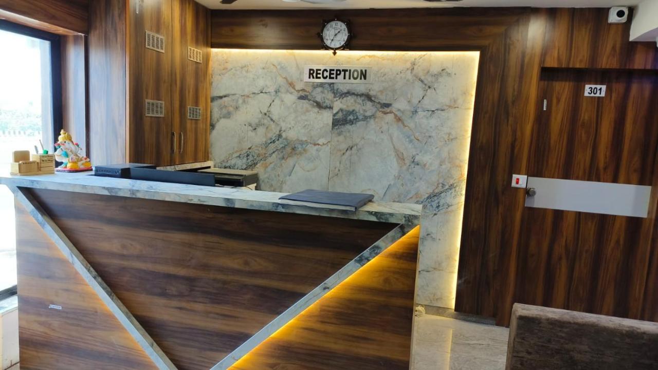 Hotel Ozone,Ahmedabad Ngoại thất bức ảnh