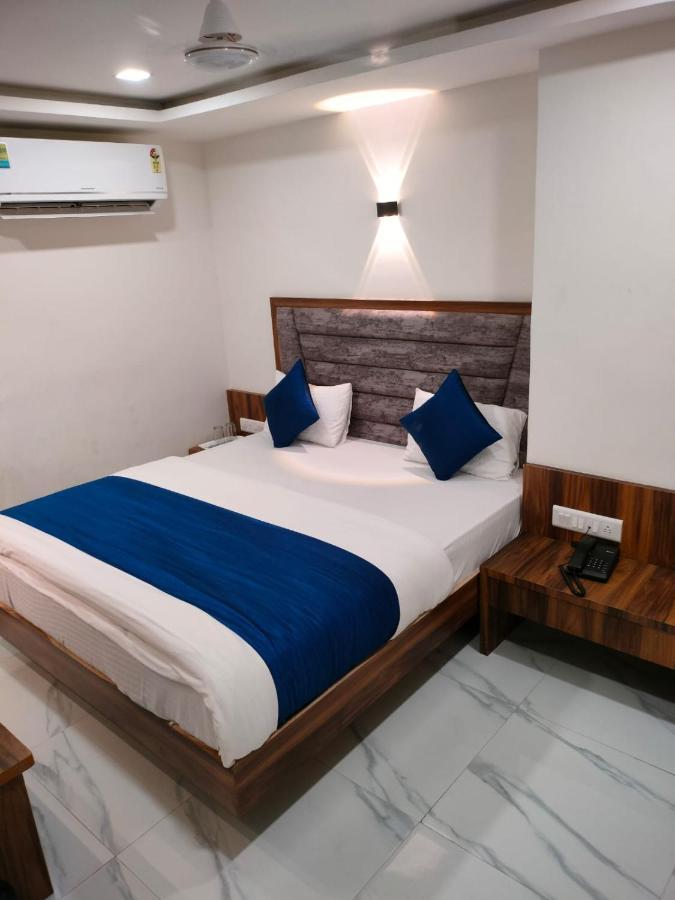 Hotel Ozone,Ahmedabad Ngoại thất bức ảnh
