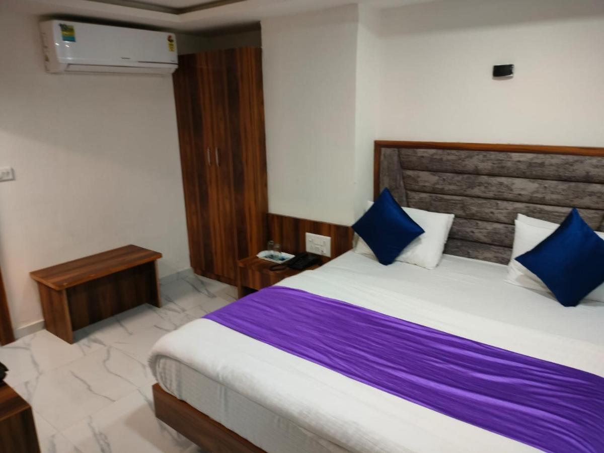 Hotel Ozone,Ahmedabad Ngoại thất bức ảnh