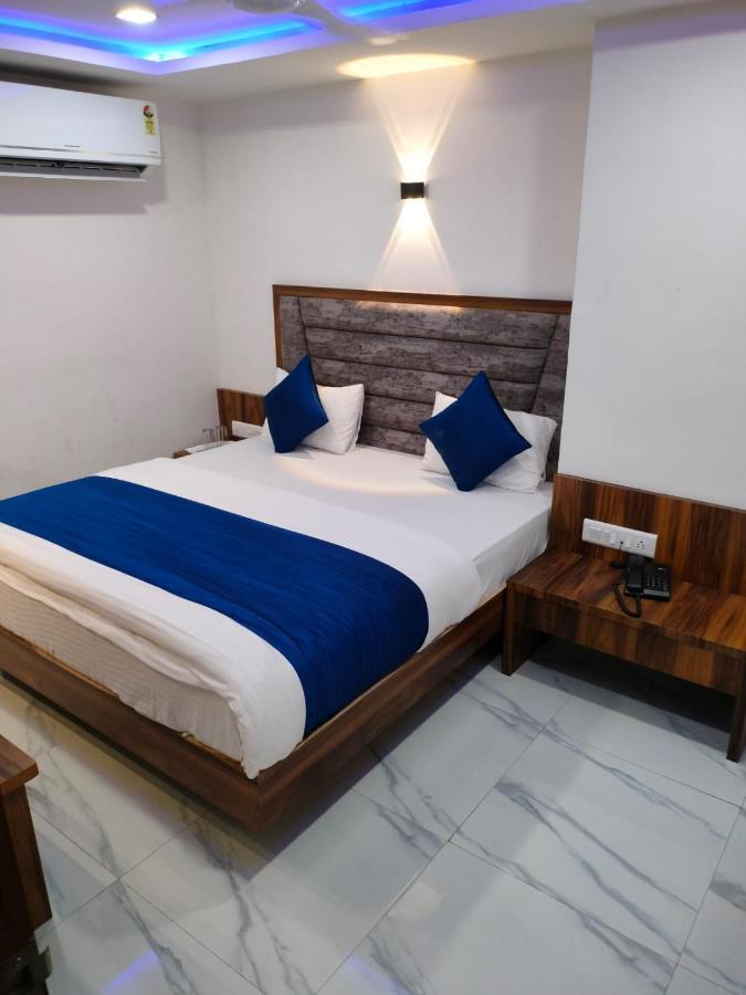 Hotel Ozone,Ahmedabad Ngoại thất bức ảnh