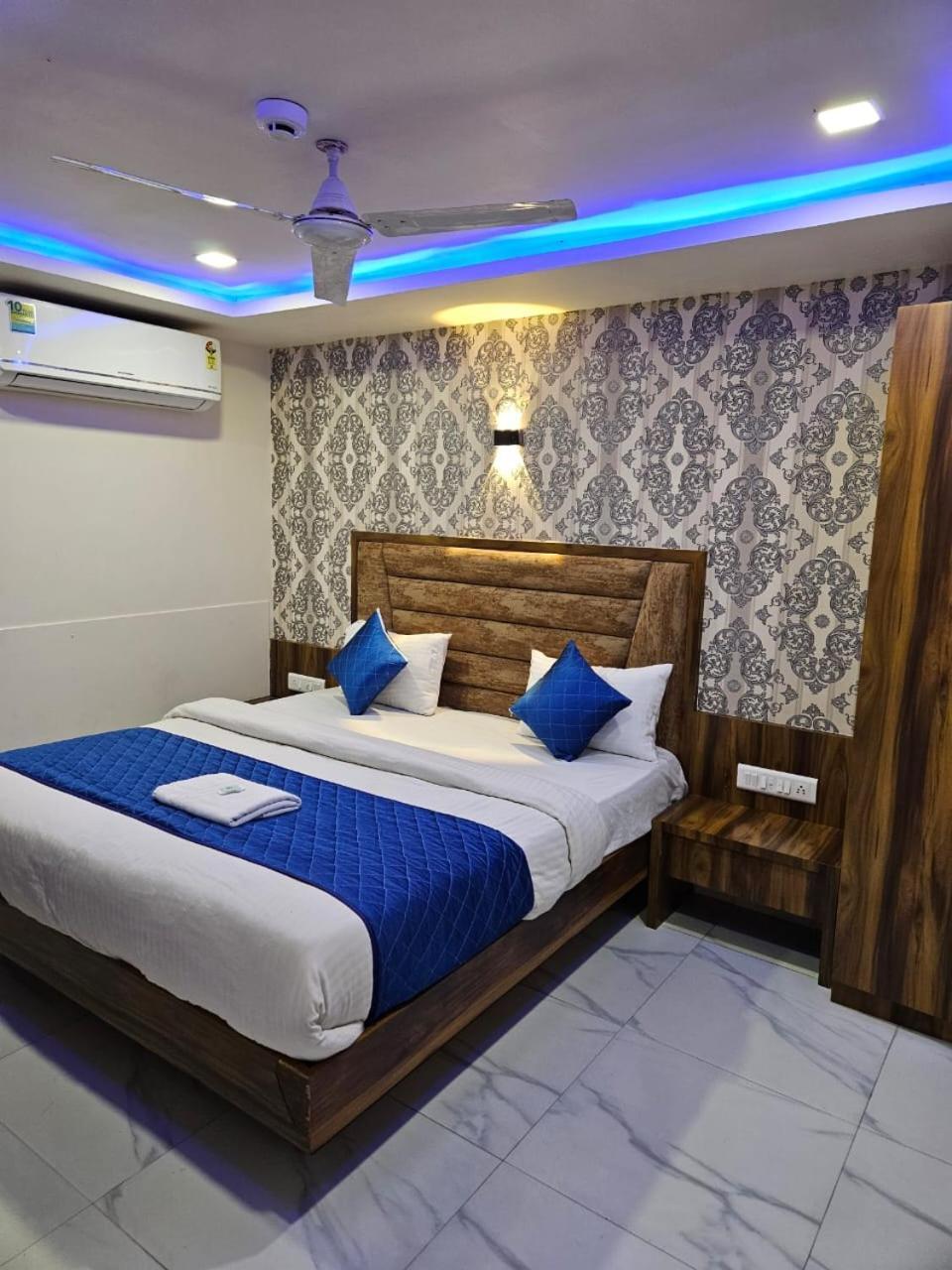 Hotel Ozone,Ahmedabad Ngoại thất bức ảnh