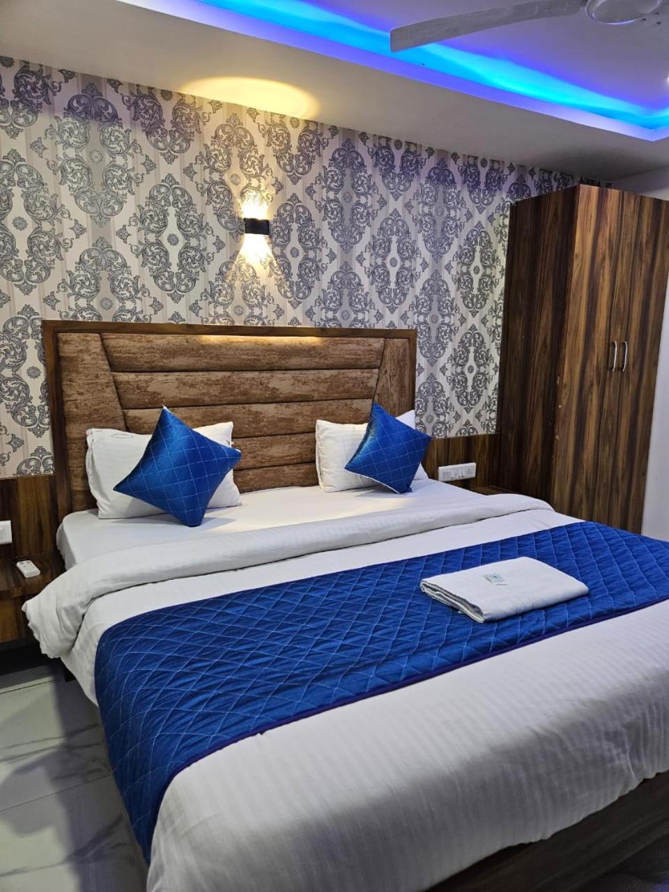 Hotel Ozone,Ahmedabad Ngoại thất bức ảnh