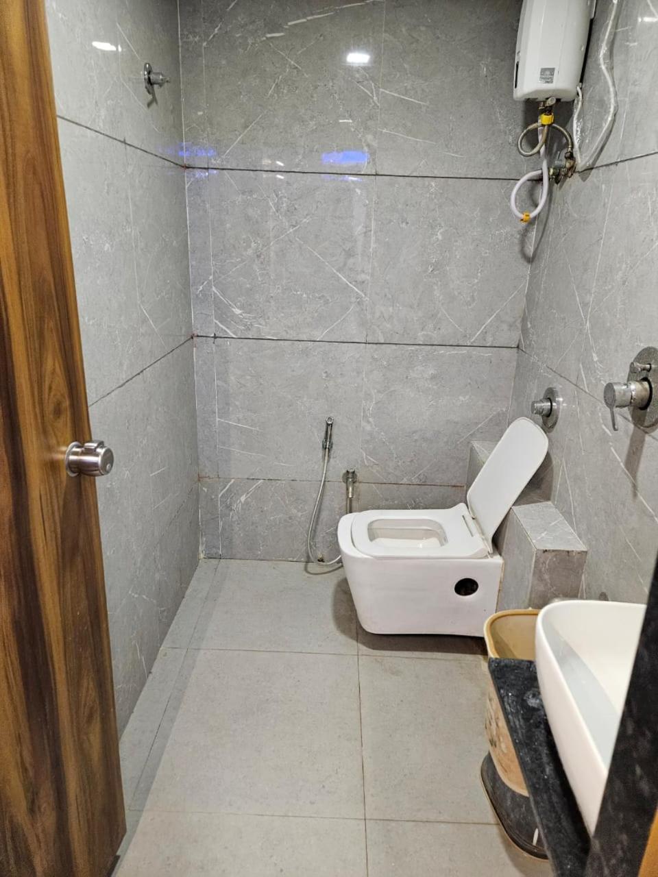 Hotel Ozone,Ahmedabad Ngoại thất bức ảnh