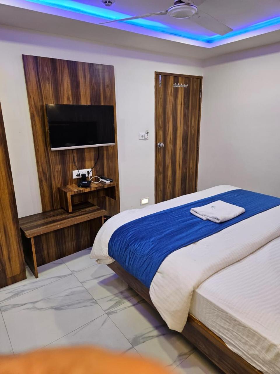 Hotel Ozone,Ahmedabad Ngoại thất bức ảnh
