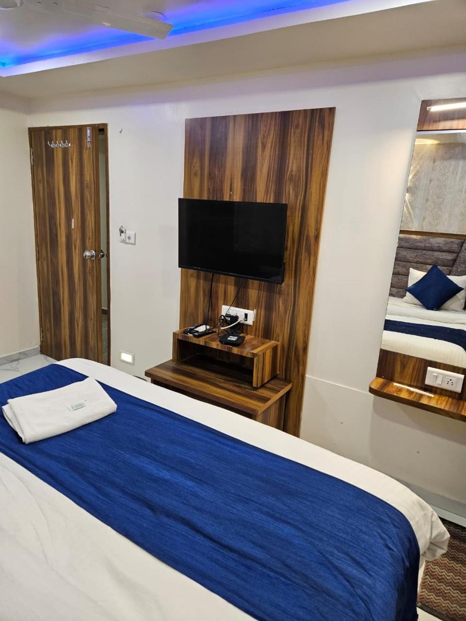 Hotel Ozone,Ahmedabad Ngoại thất bức ảnh