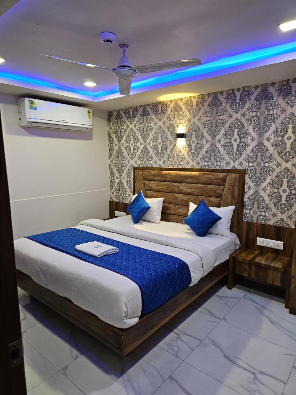 Hotel Ozone,Ahmedabad Ngoại thất bức ảnh