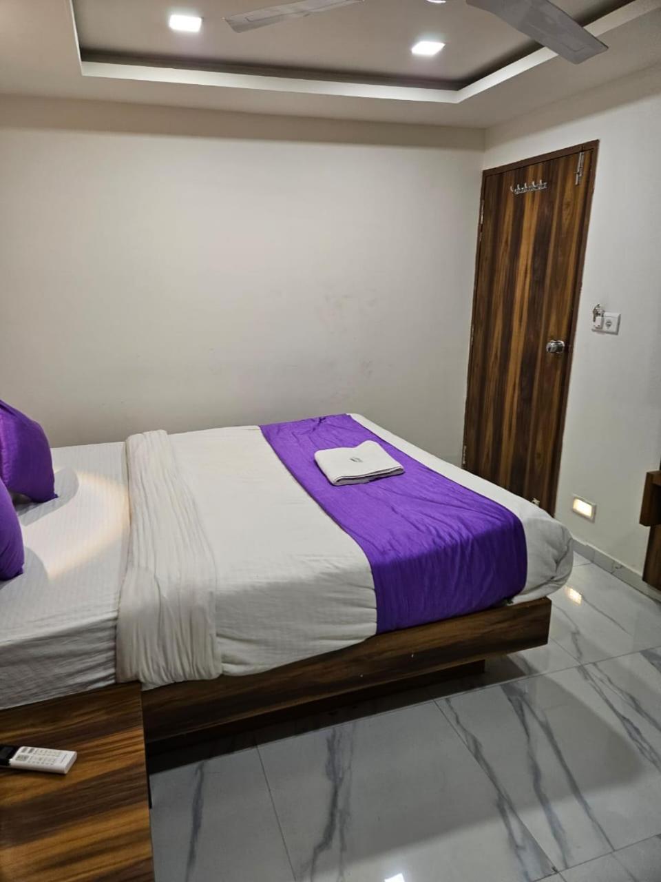 Hotel Ozone,Ahmedabad Ngoại thất bức ảnh